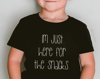 Estoy aquí para los bocadillos camiseta unisex para niños pequeños
