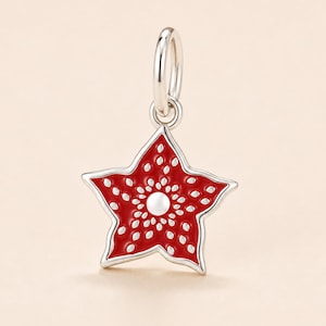 Red Carnivorous Plant Charm, Unique Venus Flytrap Pendant for Pandora Bracelet, Nature Inspired Charm, Bold Statement Jewelry, Gift for Her
