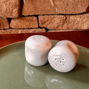 Russel Wright, Granite Gray, Salt and Pepper Shakers, Organic Design, American Modern, Steubenville Pottery, Ohio, 1939-1959