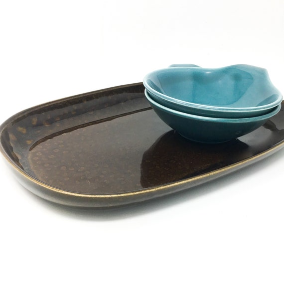 Modern serving platters hotsell