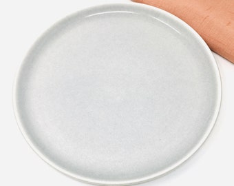 Russel Wright, Dinner Plate, Granite Gray, American Modern, Steubenville Pottery, 1939-1959