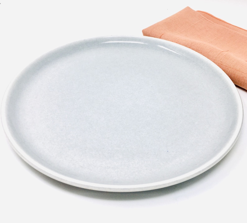 Russel Wright, Dinner Plate, Granite Gray, American Modern, Steubenville Pottery, 1939-1959 image 1