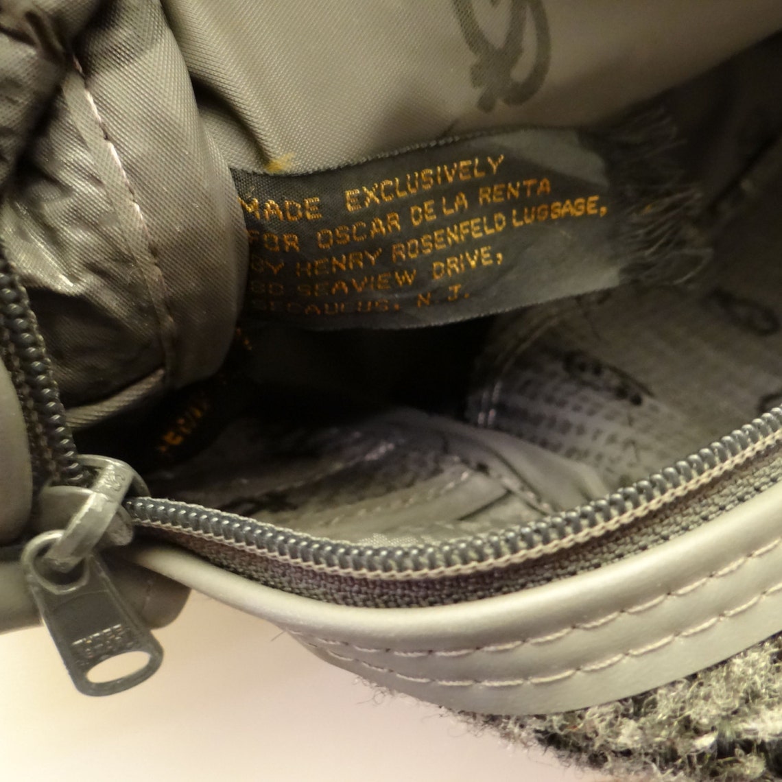 oscar de la renta travel bag