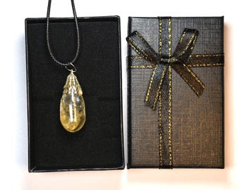 Citrine Quartz Pendant Hand Carved Appalachian Quartz 32 CT Stone Blue Ridge Rainbow Fire