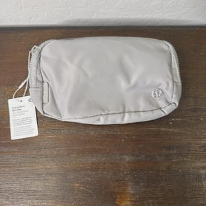 lululemon belt bag silver drop white Everywhere Crossbody 1L and other runaway items Lululemon Everywhere Belt Bag Extended