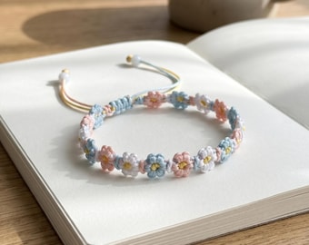 Pulsera de margaritas de macramé tejida a mano: cordón de algodón trenzado ajustable