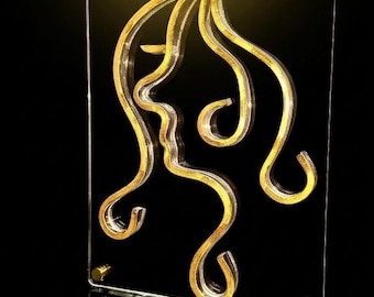 Silueta acrílica de una mujer, placa de pared para decoración de paredes oscuras.
