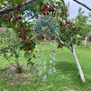 Green Aventurine Tree of Life Suncatcher, Crystal  Dreamcatcher Window Hanging, Boho Witchy Home Decor, Rainbow Maker, Housewarming gift