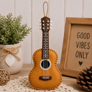 Mönster för filtgitarrornament, sömnadsmönster för gitarr, gör-det-själv-filtornament, present till musikälskare, julgransprydnad i PDF-format, nybörjarsömnad