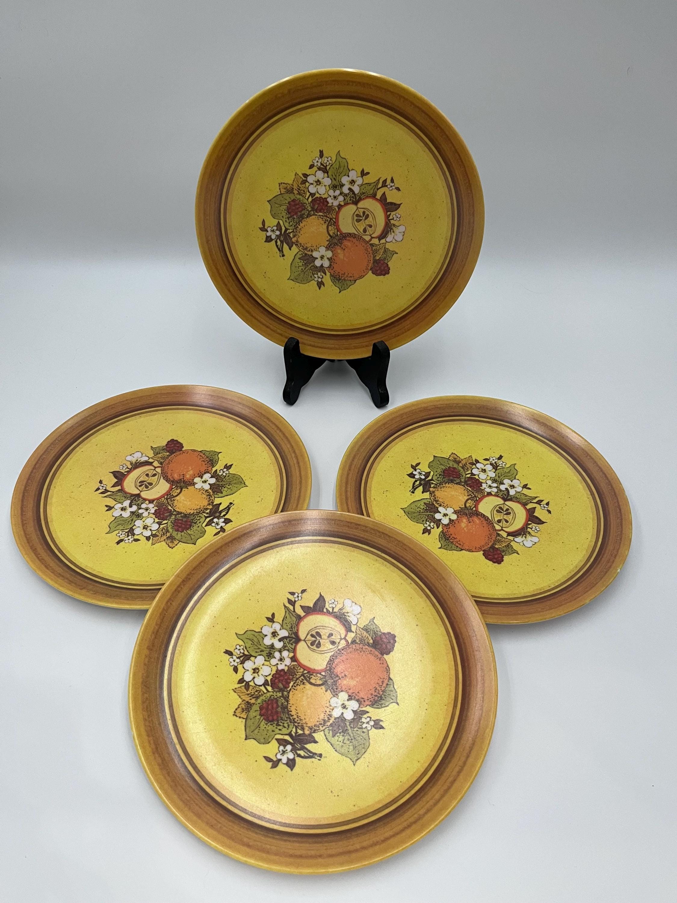 70s Plastic Dishes - Etsy Canada