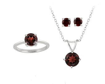 Conjunto de colgante, pendientes y anillo solitario de plata de ley con granate de 4,6 quilates.