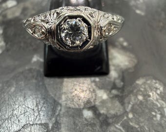 Anillo antiguo Art Déco de oro blanco de 18 quilates con diamantes / Talla 6 / 2,3 gramos / Diamante natural de talla europea antigua / Anillo de filigrana