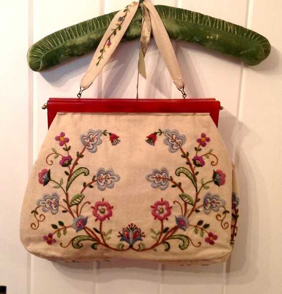 Vintage embroidered fabric purse plastic frame han