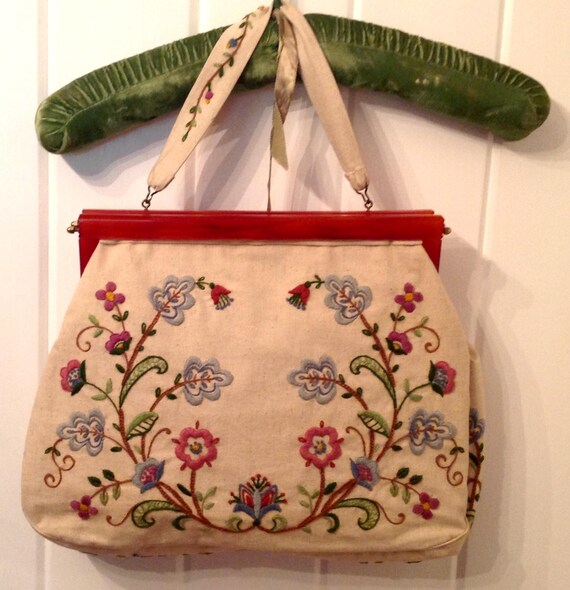 Vintage embroidered fabric purse plastic frame han
