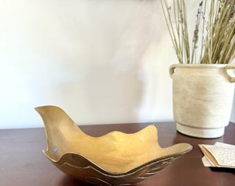 Vintage Mid-Century Brass Freeform Dish Catchall
