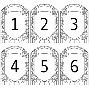 Peut inclure: Six panneaux de numérotation noirs et blancs en forme d'arche, chacun avec un numéro différent de un à six. Les panneaux sont encadrés de motifs floraux de roses. Les chiffres sont grands et faciles à lire.