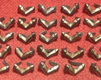 Auténticos adornos/refuerzos para cinturones vikingos, 24 piezas, chapados en oro.