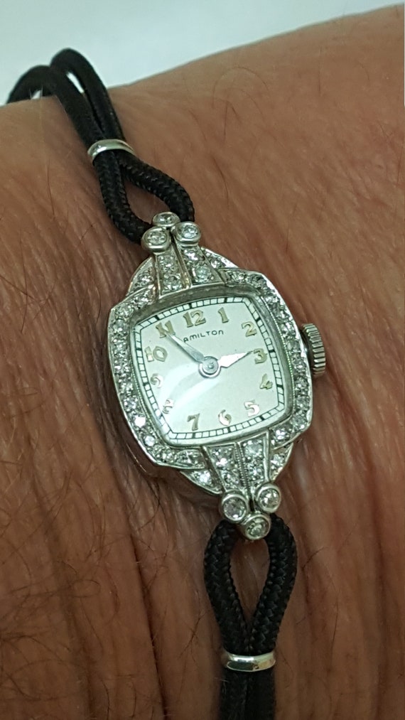 vs diamond watch