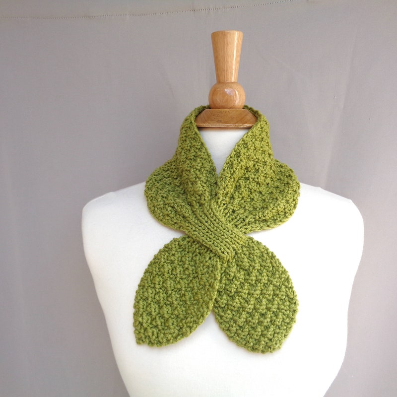 Knitted Collar Scarf