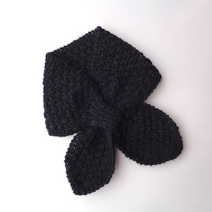 Childs Ascot Scarf, Black, Hand Knit, Neck Warmer, Small Bow Scarf, Toddler Kids Scarf, Wool & Acrylic, Cowl Scarf
