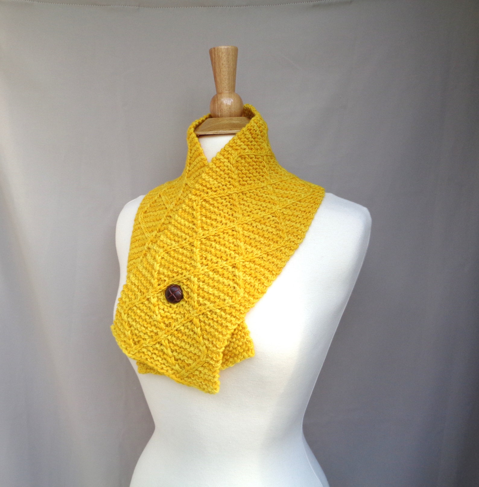 Bcdell Knitted Mini Scarf Lt Yellow main image 0