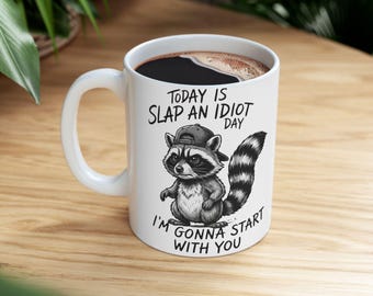 Taza con ilustración de mapache descarado / Taza de café con animales divertidos / Taza de café matutina sarcástica