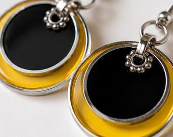 Pendientes colgantes retro de color marrón oscuro y ámbar