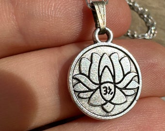 Silver Lotus Pendant Vintage Chain Necklace Flower Jewelry