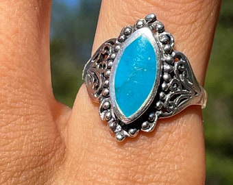 Anillo vintage de los años 70 en plata de ley con turquesa, talla 7.25