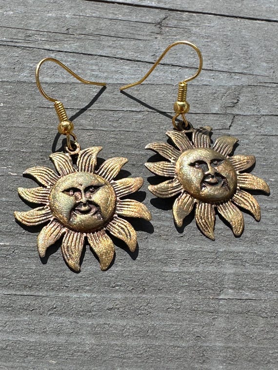 Vintage Sun Face Earring Vintage 80s 90s Gold Sun and Moon Face Dangling Clip on  main image 3