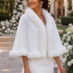 Ivory Faux Fur Bridal Cape , Winter Wedding Capelet, Warm Bride Cover Up, Ivory Wedding Dress Topper, Fur Trim Shawl