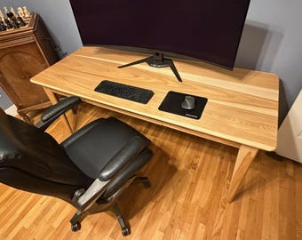 Escritorio único de madera maciza de nogal americano hecho a medida – Escritorio ejecutivo/para juegos hecho a mano