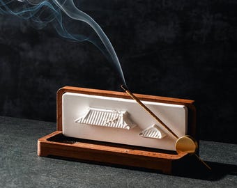 Handgefertigter Räucherstäbchenhalter aus Keramik – Seolwa | Traditionelles Hanok Design, Meditations-Aschefänger