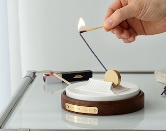 Handgefertigter Räucherstäbchenhalter aus Korea – Wolwa | Keramik & Holz, Hanok Design im Mondlicht, Meditation Geschenk