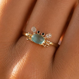 Anillo de cangrejo dorado, anillo playero ajustable, joyería inspirada en el océano, anillo de estilo costero, regalo de verano para ella.