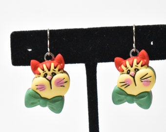 Christmas Cat Earrings, Cat Charm Earrings, Cat Christmas Earrings, Winter Earrings, Holiday Earrings, Christmas Jewelry, Cat Jewelry, CE854