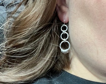 Graduated Silver Loop Earrings, Tapered Ring Earrings, Jump Ring Earrings, Chainmaille Earrings, Circle Earrings, Round Earrings, CM87