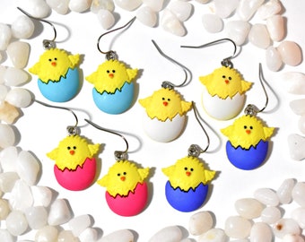 Chick in Egg Earrings, Yellow Chick Earrings, Easter Egg Earrings, Easter Jewelry, Spring Earrings, Easter Earrings, Holiday Earrings, CE689