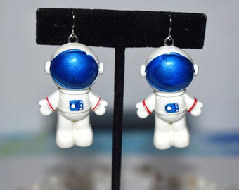 Astronaut Earrings, Astronaut Jewelry, Outer Space Earrings, Outer Space Jewelry, Science Earrings, Science Jewelry, Astronomy Earring, BE75