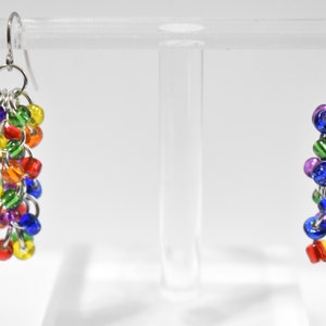 Rainbow Earrings, Rainbow Cluster Earrings, Rainbow Chainmaille Earrings, Rainbow Pride Earrings, Beaded Shaggy Loops Earrings, LGBTQ, CM7 画像 6