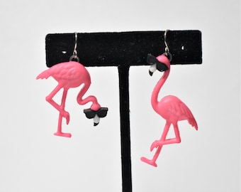 Flamingo Earrings, Pink Flamingo Earrings, Flamingo Jewelry, Tropical Earrings, Beach Earrings, Summer Earrings, Animal Earrings, CE453