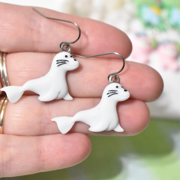 White Seal Earrings, Seal Jewelry, I Love Seals, Animal Earrings, Arctic Animal Earrings, Zoo Animal Earrings, Seal Lover, Seal Gift, CE741