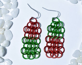 Red & Green Mesh Jump Ring Earrings, Christmas Mesh Chain Earrings, Chainmaille Earrings, 4 in 1 Weave Earrings, Christmas Earrings, CM103