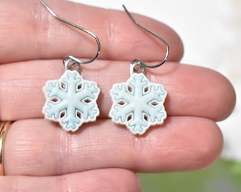 Snowflake Earrings, Blue & White Snowflake Earrings, Snowflake Jewelry, Christmas Earrings, Winter Earrings, Snow Earrings, Seasonal, CE921