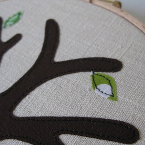 Green cotton anniversary gift Add a new leaf each year of marriage. Applique tree in 8 wooden hoop frame image 5