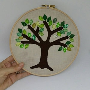 Green cotton anniversary gift Add a new leaf each year of marriage. Applique tree in 8 wooden hoop frame image 6