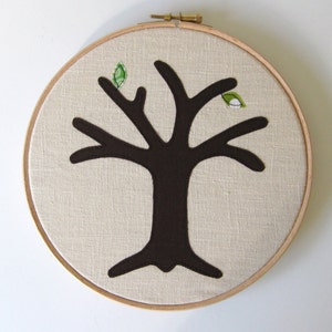 Green cotton anniversary gift Add a new leaf each year of marriage. Applique tree in 8 wooden hoop frame image 2