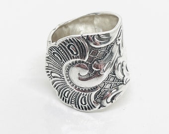 Statement spoon ring