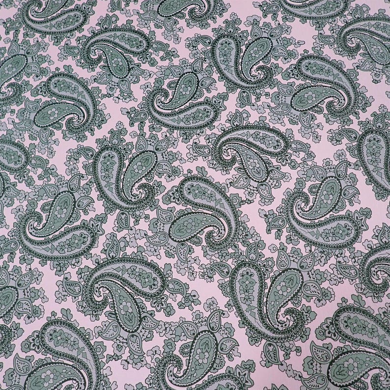 Calcomanía de guitarra con estampado de cachemira: textura de tela negra con reverso de pétalos imagen 1