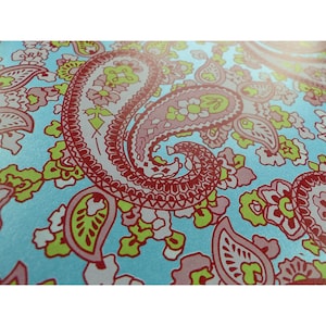 Türkisfarbenes Pink-Paisley-Papier-Gitarren-Abziehbild - 420 x 295 mm Bild 1